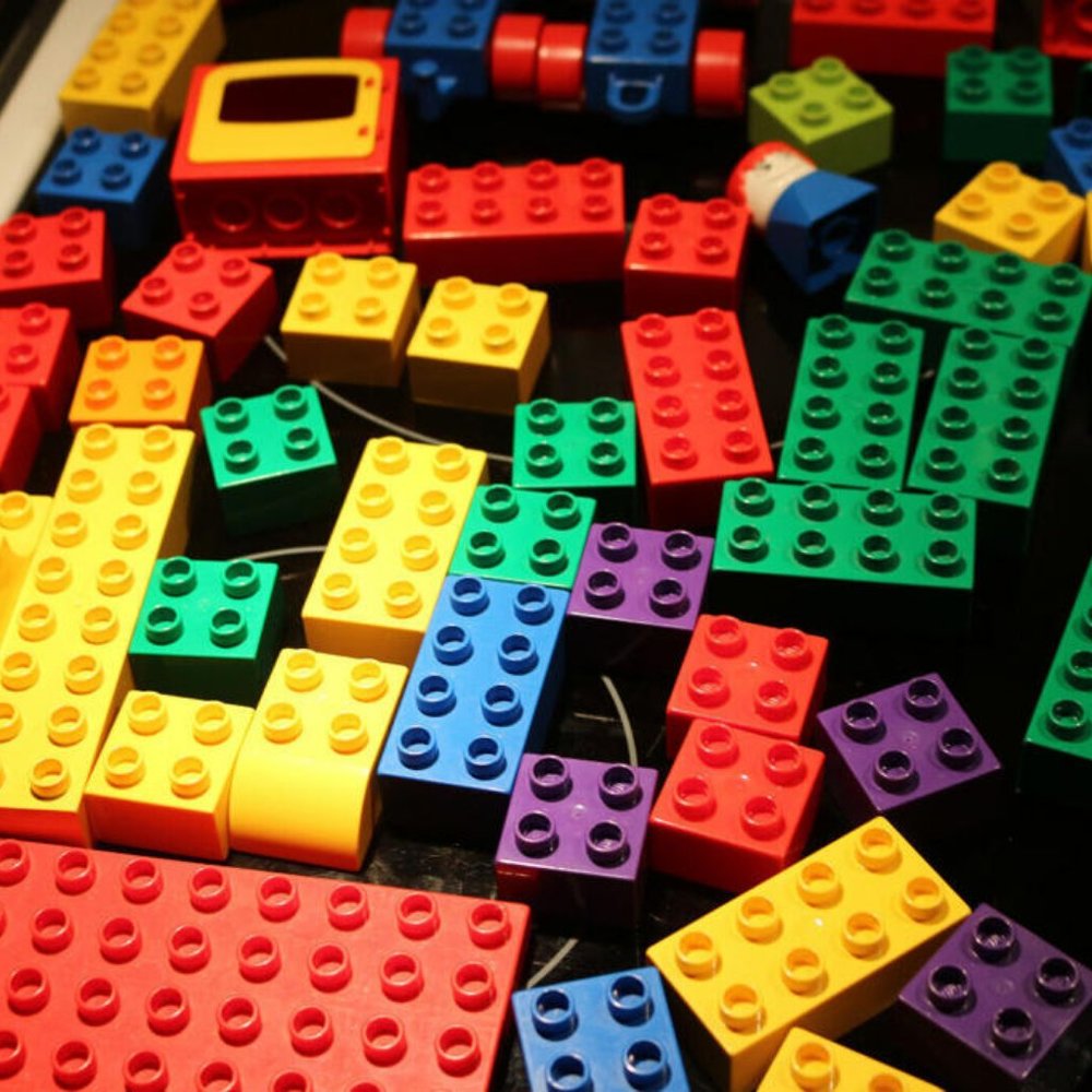 Lego Bright Multi-Color Building Brick Lot - Picture 6 of 9